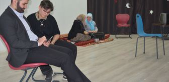 Silopi'de 'Boş Sandalye' adlı oyun sahnelendi