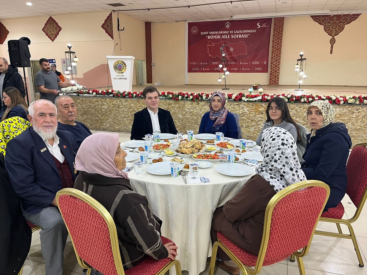 Simav'da Şehit Aileleri ve Gazilere İftar