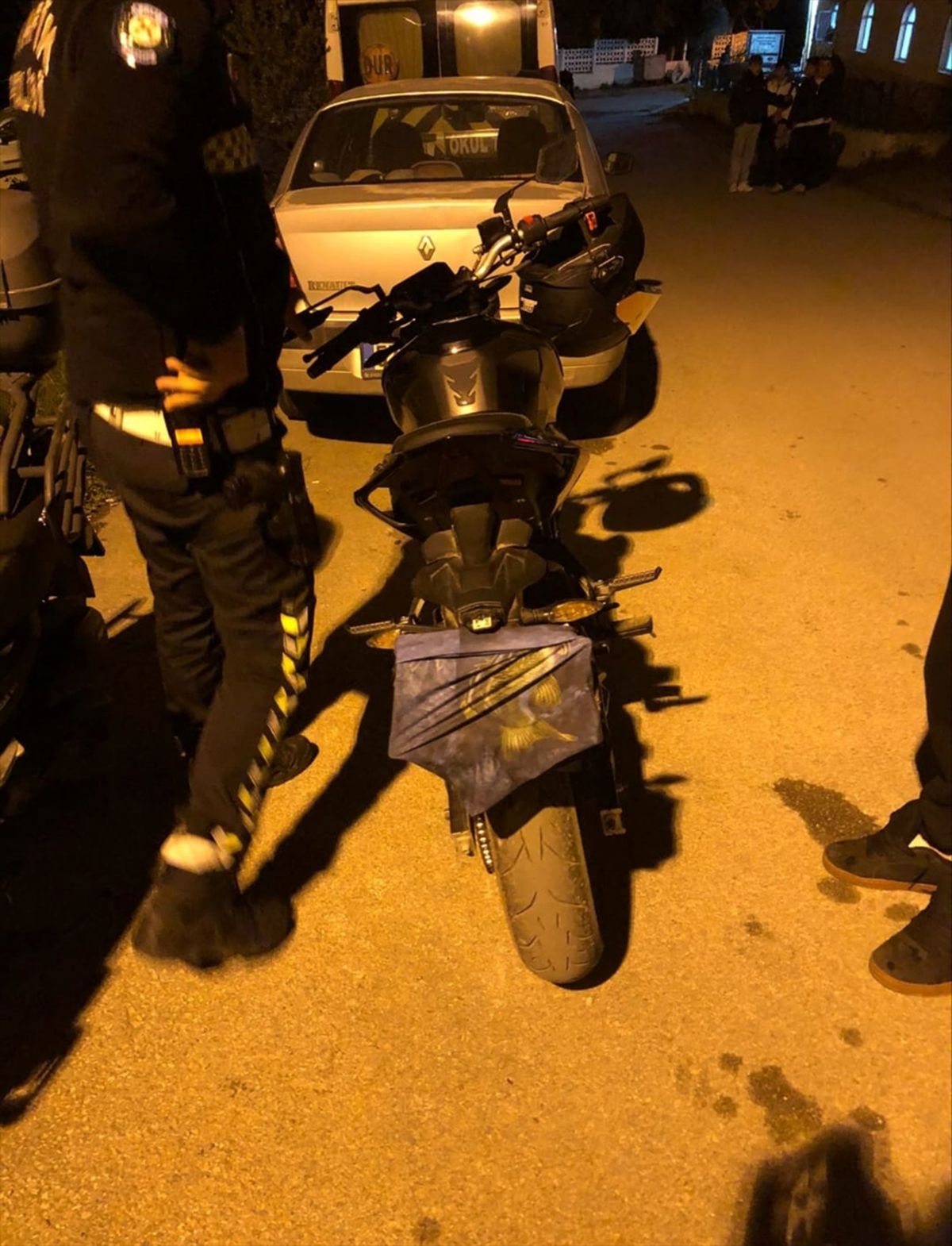 Sinop'ta trafik güvenliğini tehlikeye düşüren 3 sürücüye 346 bin 696 lira ceza kesildi