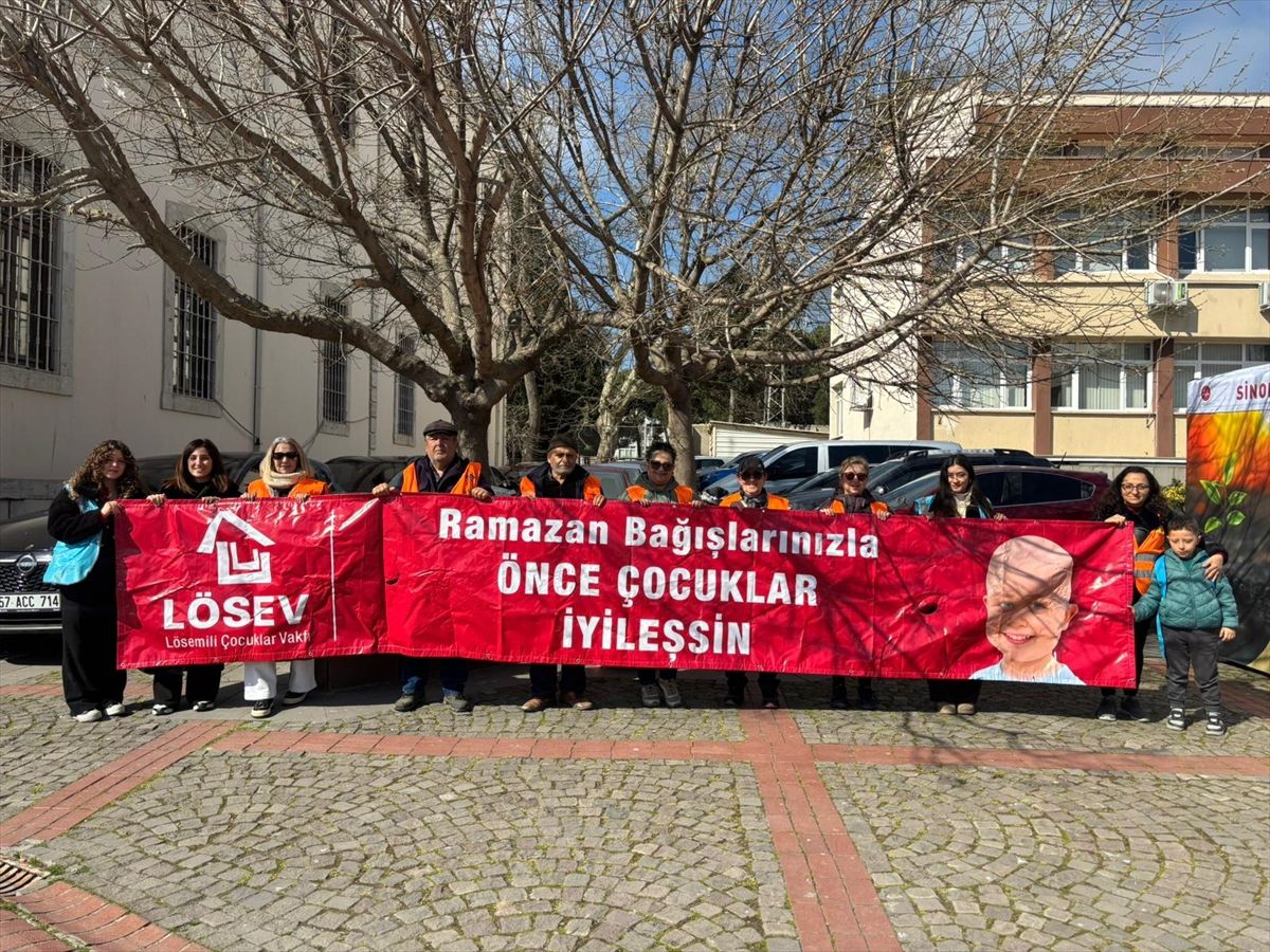 Sinop'ta vatandaşlara LÖSEV'in çalışmaları anlatıldı