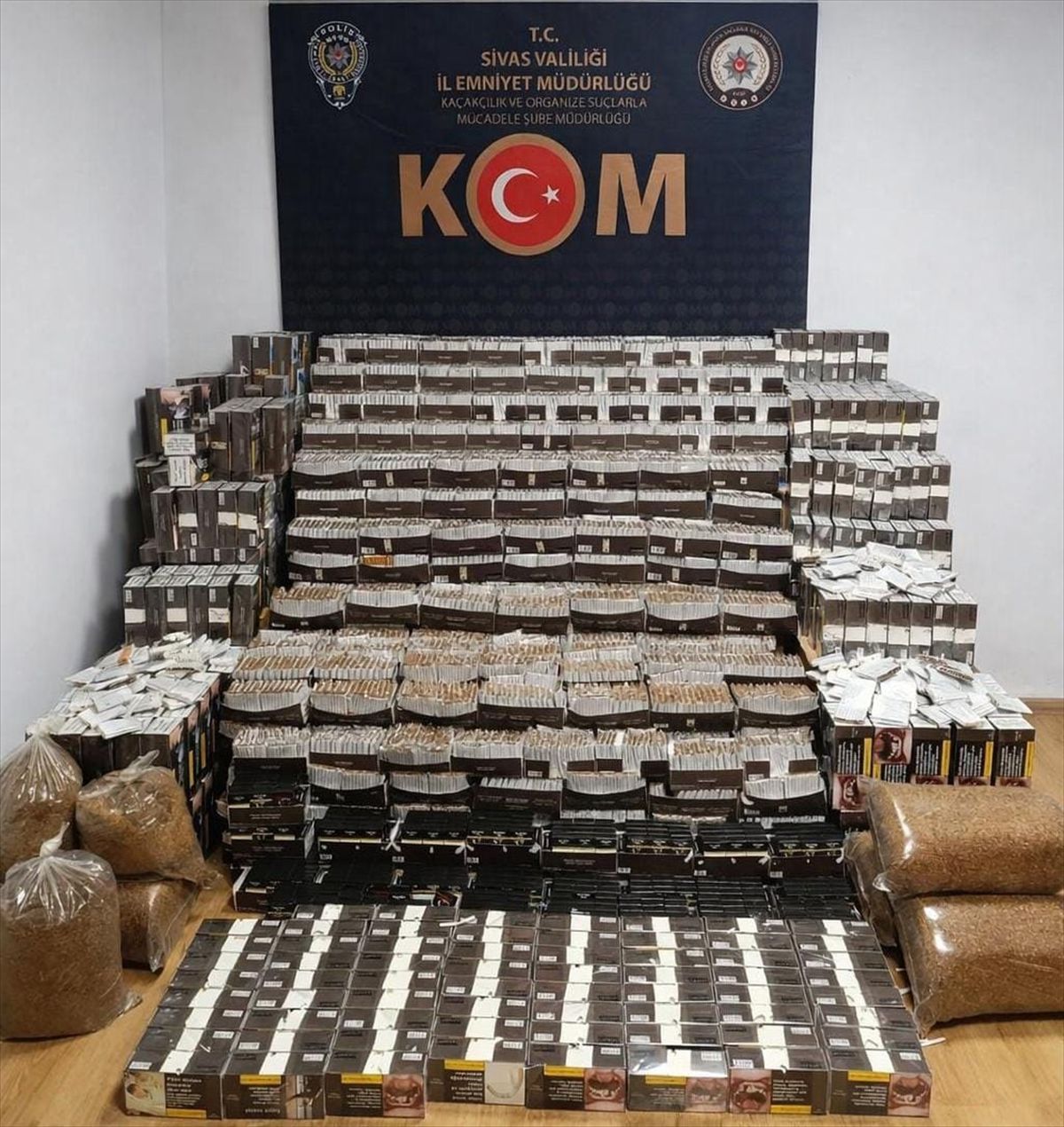 Sivas'ta 293 bin makaron ele geçirildi