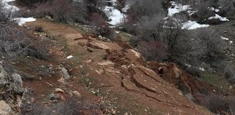Sivas'ta AFAD ekipleri heyelan yaşanan köy yolunda inceleme yaptı