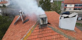 Sivas'ta çıkan yangında dumandan etkilenen 2 kişi hastaneye kaldırıldı