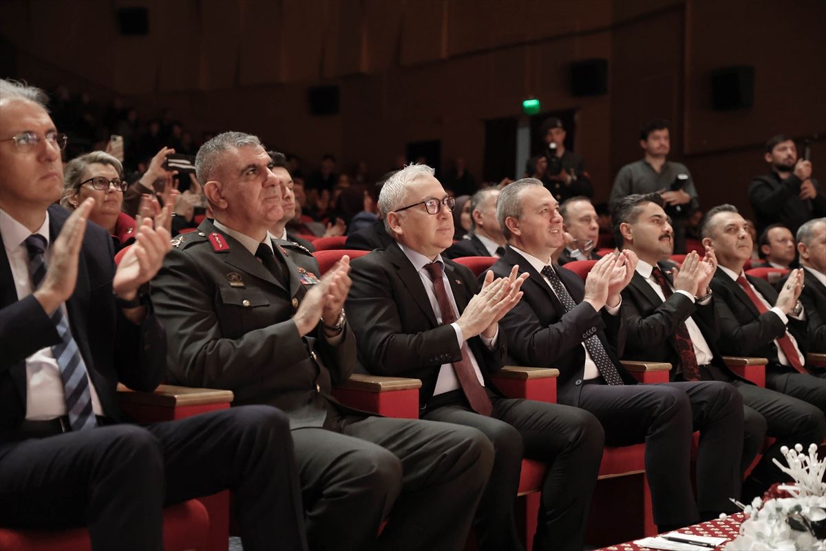 Sivas'ta İstiklal Marşı'nın Kabulü ve Mehmet Akif Ersoy'u Anma Günü programı düzenlendi