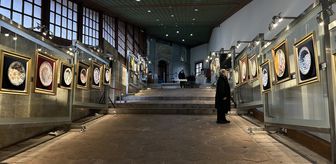 Songül Acer'in 'Aynı Sırda Buluşanlar' sergisi, Yeni Camii Hünkar Kasrı'nda açıldı