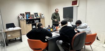 Suça yönelmelerini önlemek için çocukları sanatla buluşturuyorlar