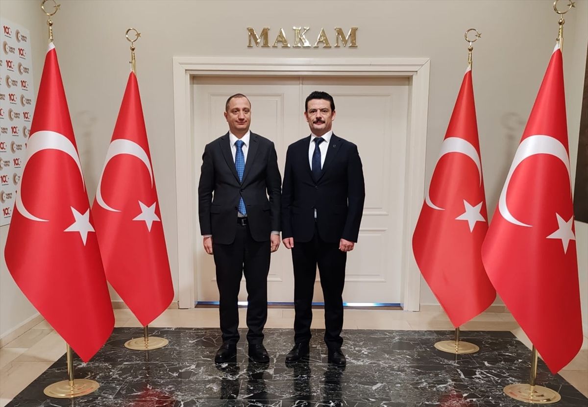 Tarsus İlçe Emniyet Müdürlüğüne atanan Berat Günçiçek görevine başladı