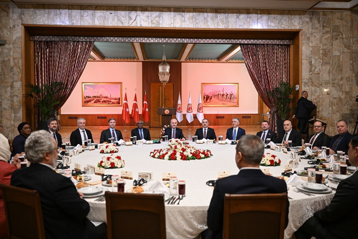 TBMM Başkanı Kurtulmuş, büyükelçiler ile iftarda bir araya geldi Açıklaması