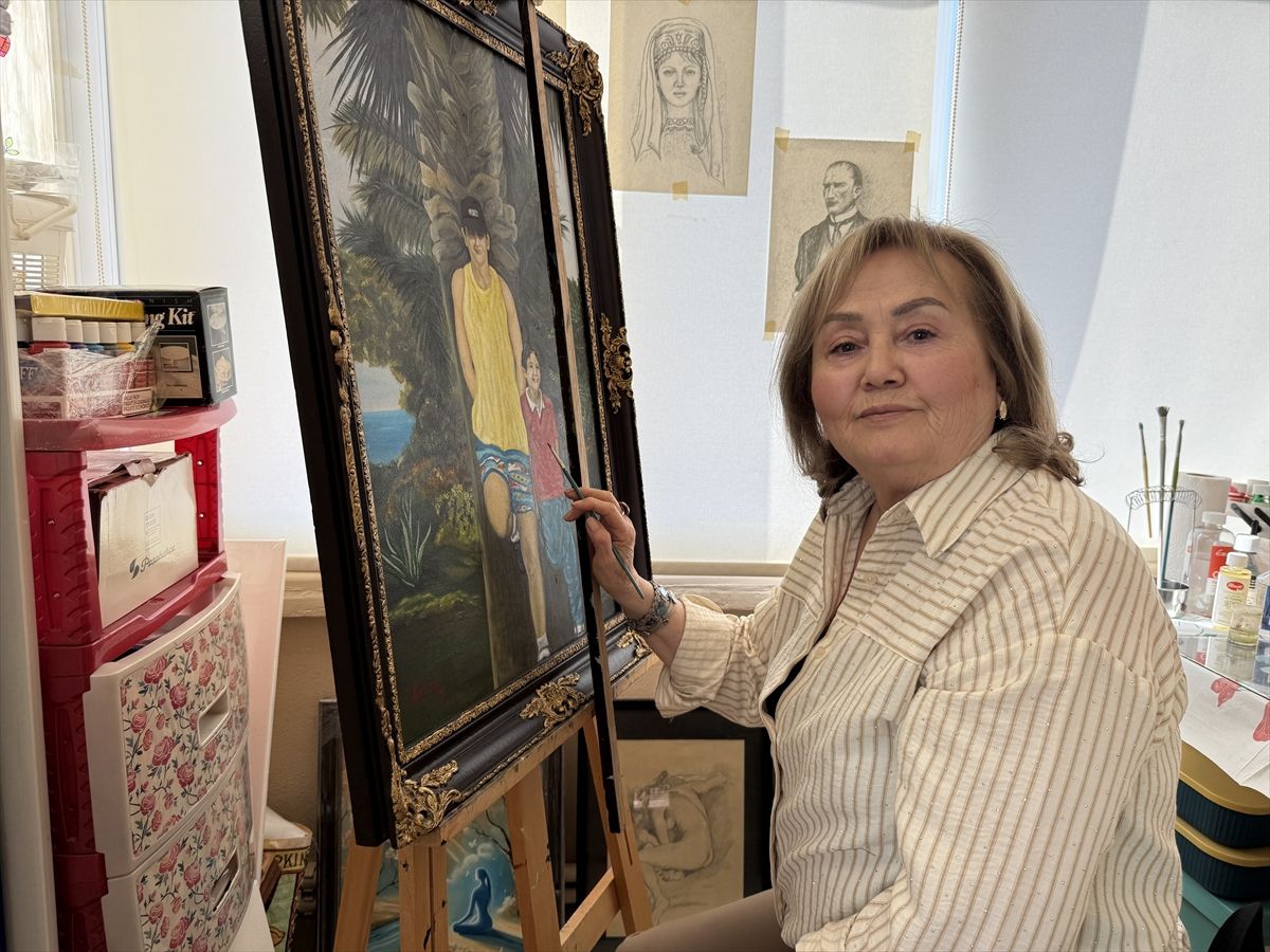 Tekirdağ'da 74 yaşındaki ressam 40 yıldır hayallerini tuvale yansıtıyor