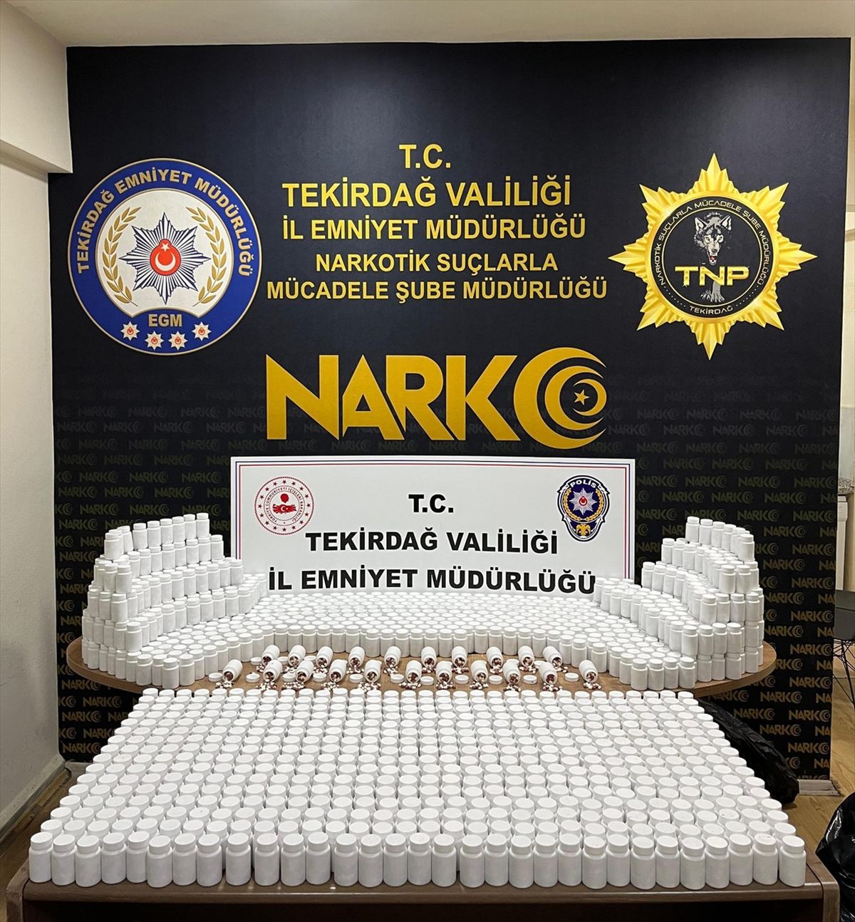 Tekirdağ'da evinde 81 bin 700 sentetik ecza hap ele geçirilen zanlı tutuklandı