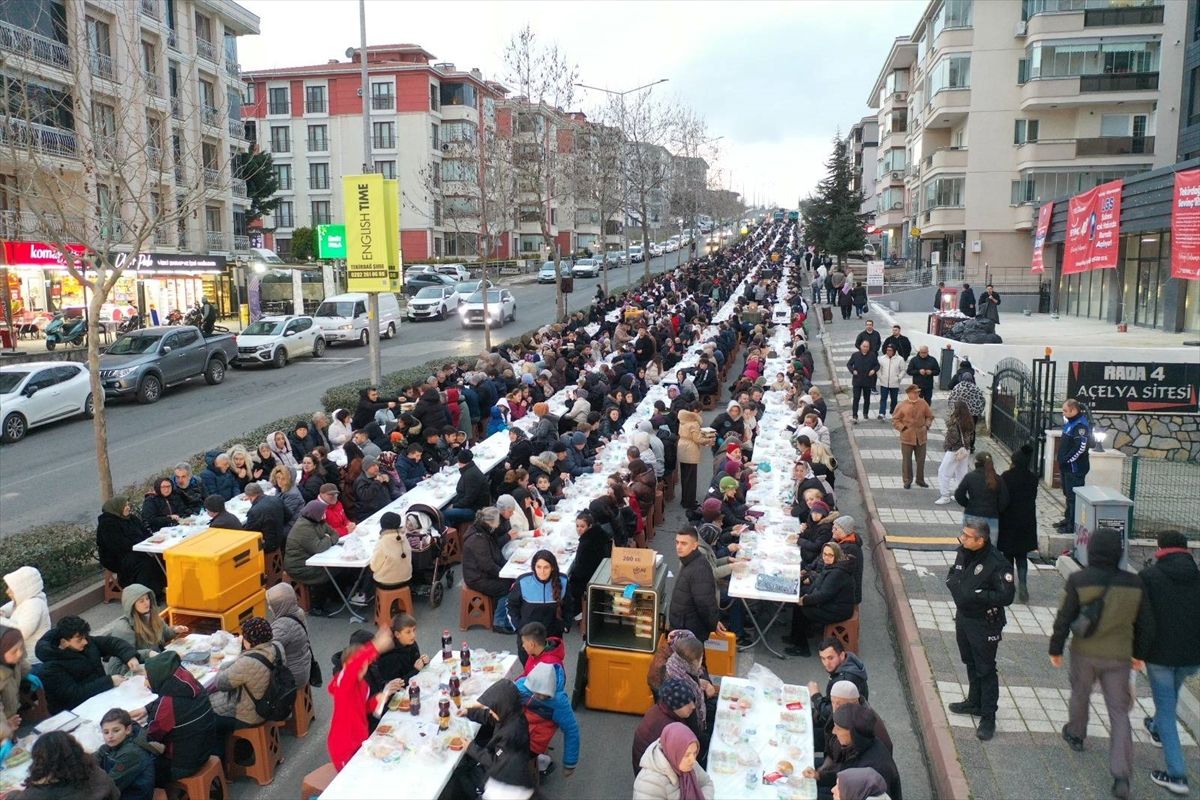 Tekirdağ'da "Halk Sofraları" iftar programları sürüyor