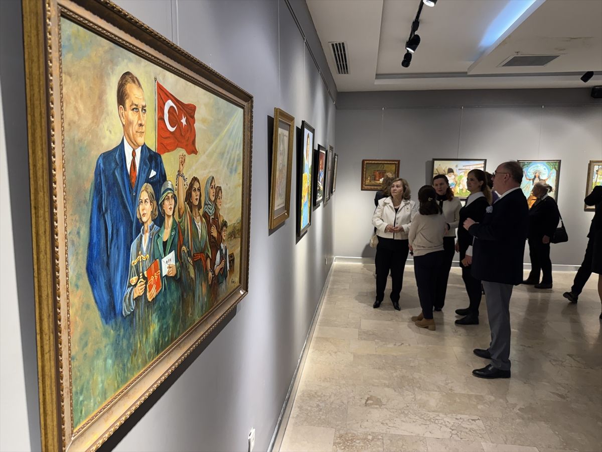 Tekirdağ'da "Kadın: Yeryüzünün Nabzı" resim sergisi açıldı