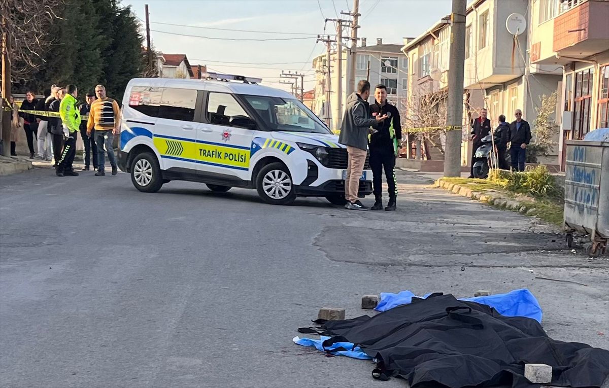 Tekirdağ'da kamyonun çarptığı kadın hayatını kaybetti