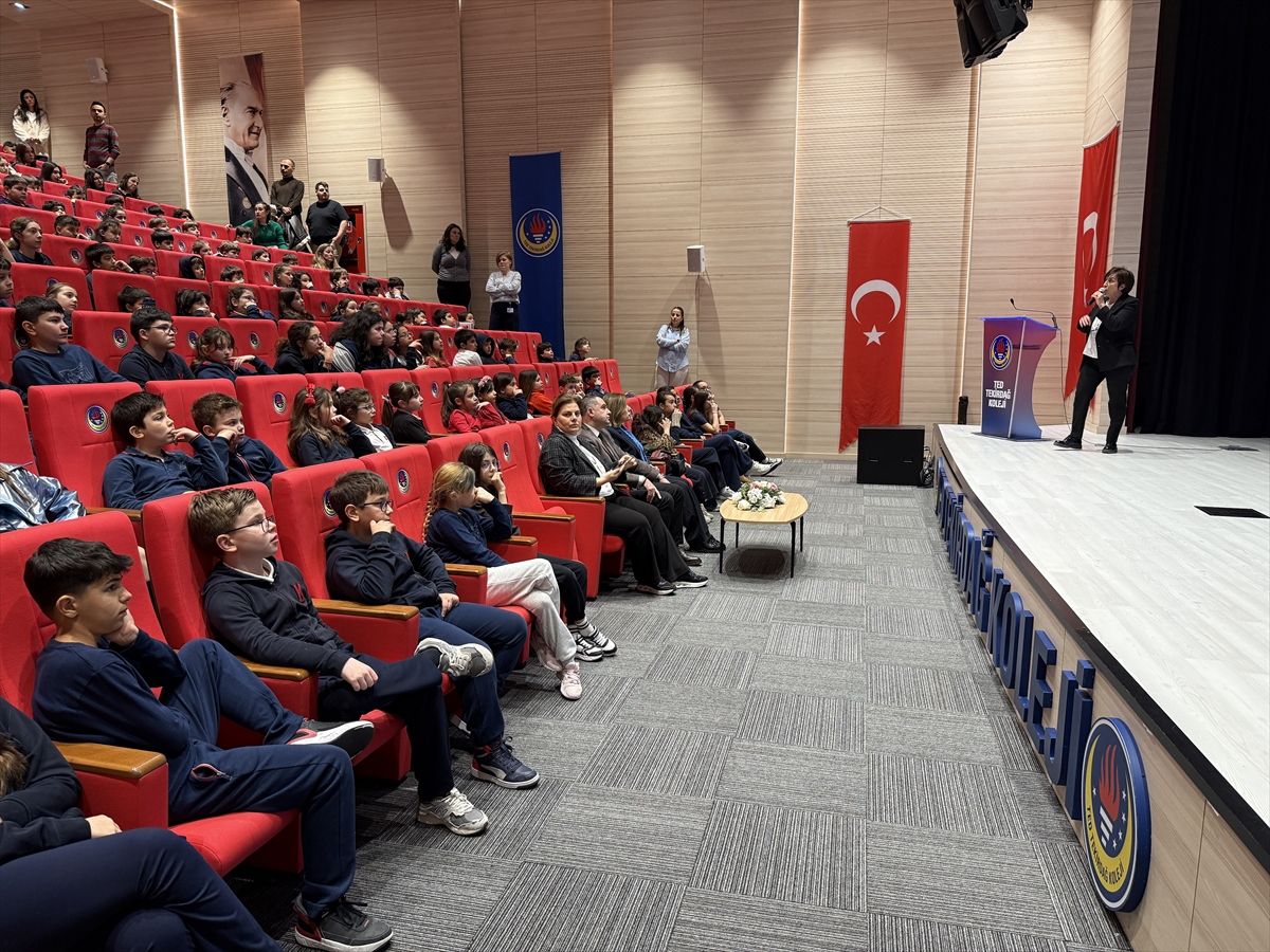 Tekirdağ'da öğrenciler afetlere karşı bilgilendiriliyor