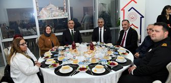 Tekirdağ Valisi Soytürk, koruyucu aileler ve çocuklarla iftar yaptı
