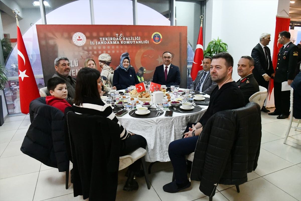 Tekirdağ Valisi Soytürk, şehit aileleri ve gazilerle iftar yaptı
