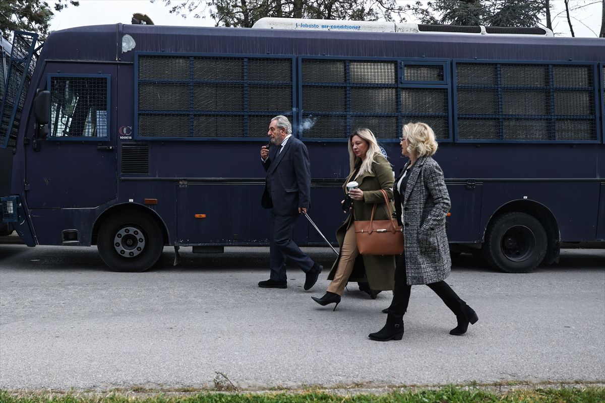 Tempi tren kazası davası, tepkiler nedeniyle 1 Nisan'a ertelendi