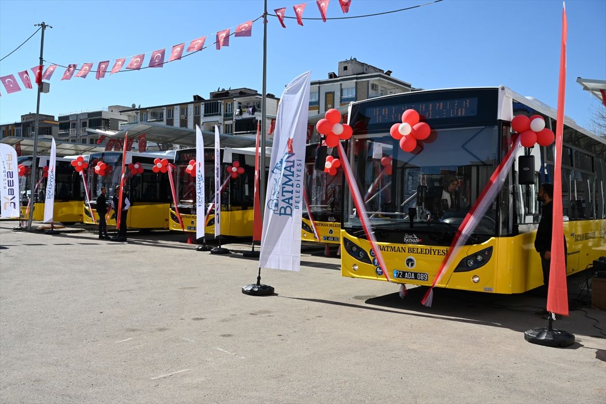 TEMSA Batman Belediyesine 10 yeni araç teslim etti