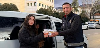 Tire'de lise öğrencilerinden emniyet personeline iftarlık