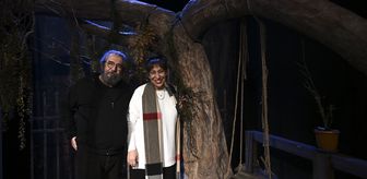 Tiyatronun ustaları Melek Baykal ve Mehmet Atay, 44 yıl sonra aynı sahneyi paylaştı