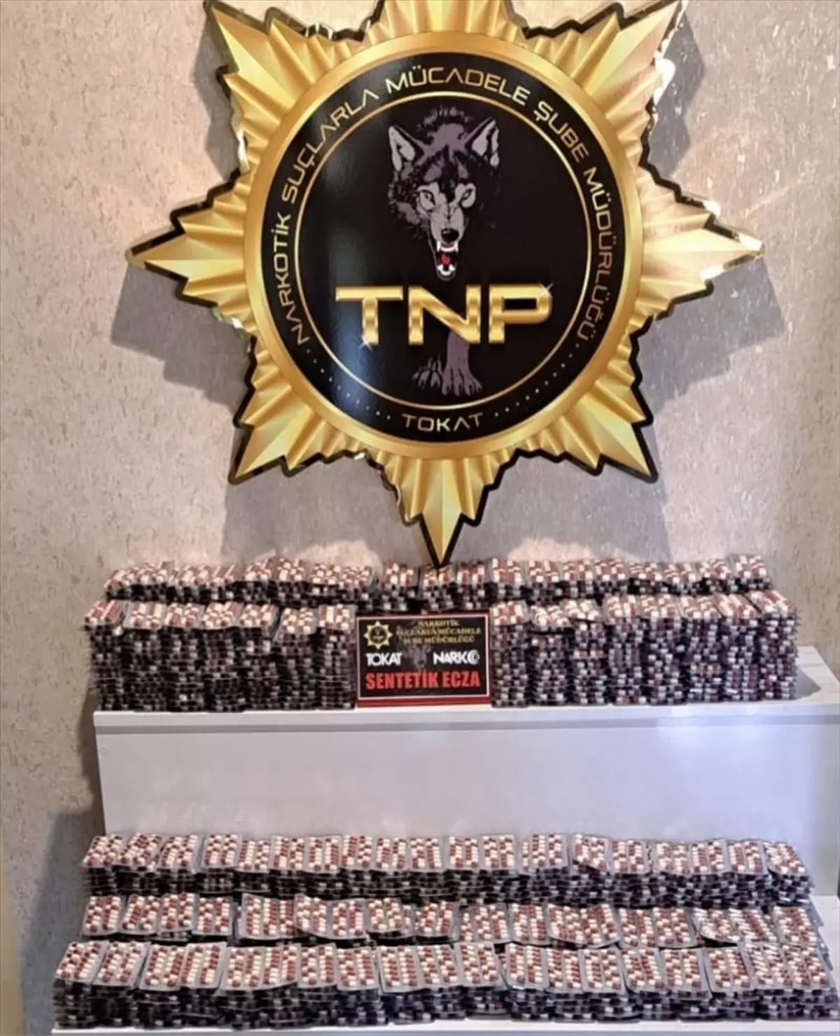 Tokat'ta 55 bin 440 adet sentetik ecza ele geçirildi