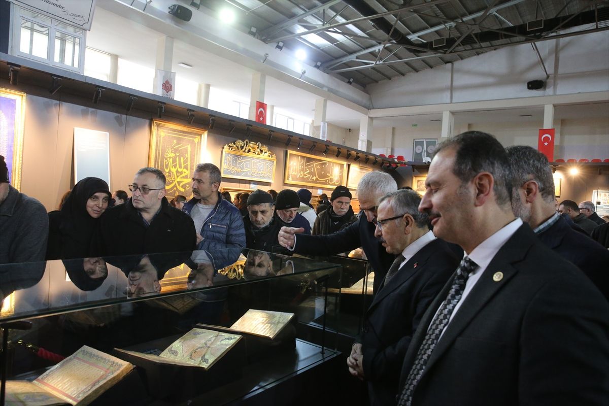 Tokat'ta Kutsal Emanetler Sergisi Açıldı