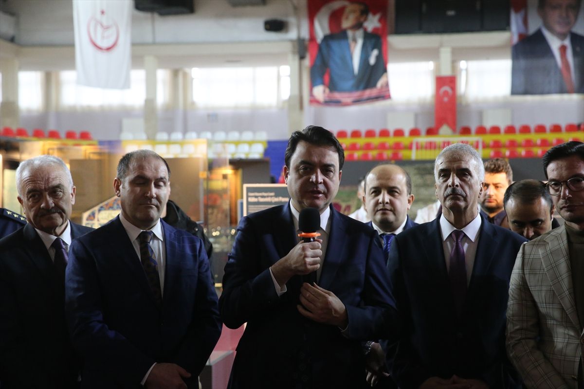 Tokat'ta 'Kutsal Emanetler ve Vakıf Eserleri Sergisi' açıldı
