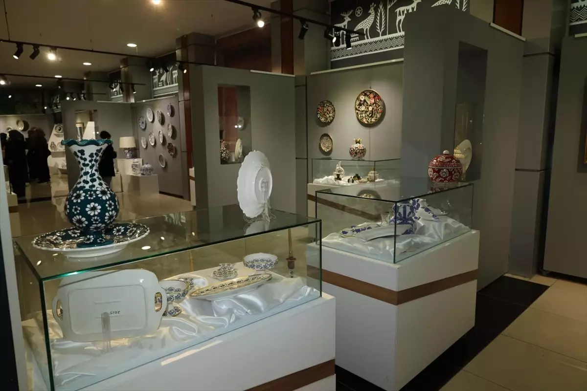 Tokat'ta 'Sanat Günleri Çini Sergisi' açıldı