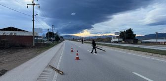 Tokat'ta şiddetli rüzgar fabrika çatısını uçurdu