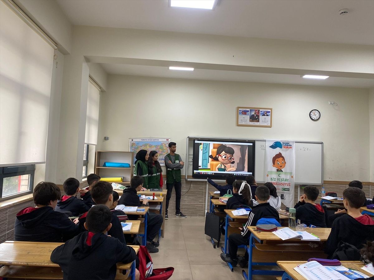 Tokat'ta Yeşilay Şehit Sinan Bilir Ortaokulu'nda tanıtıldı