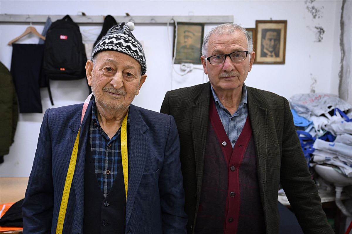 Trabzon'da terzi kardeşlerin ömrü dikiş makinesinin başında geçti