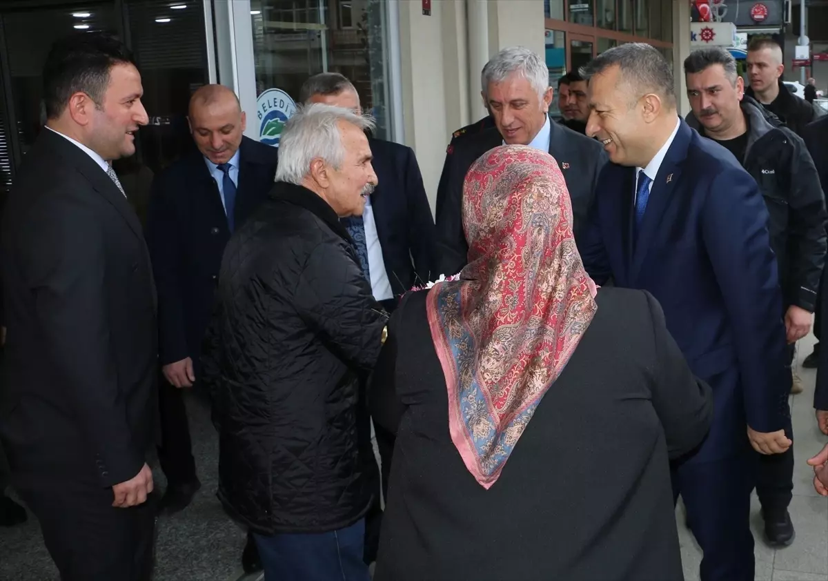 Trabzon Valisi Şahin, Of'ta istişare toplantısına katıldı