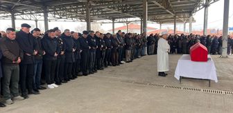 Trafik kazasında hayatını kaybeden uzman çavuşun cenazesi Afyonkarahisar'da toprağa verildi