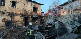 Tufanbeyli ilçesinde 2 katlı evde çıkan yangın söndürüldü