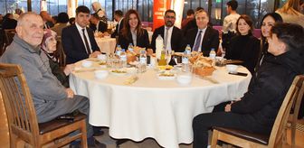 Turgutlu'da çocuklar ve huzurevi sakinleri iftarda buluştu
