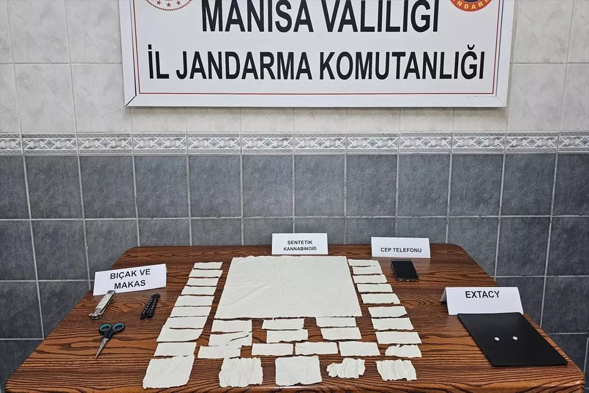 Turgutlu'da evi ve motosikletinde uyuşturucu ele geçirilen şüpheli tutuklandı