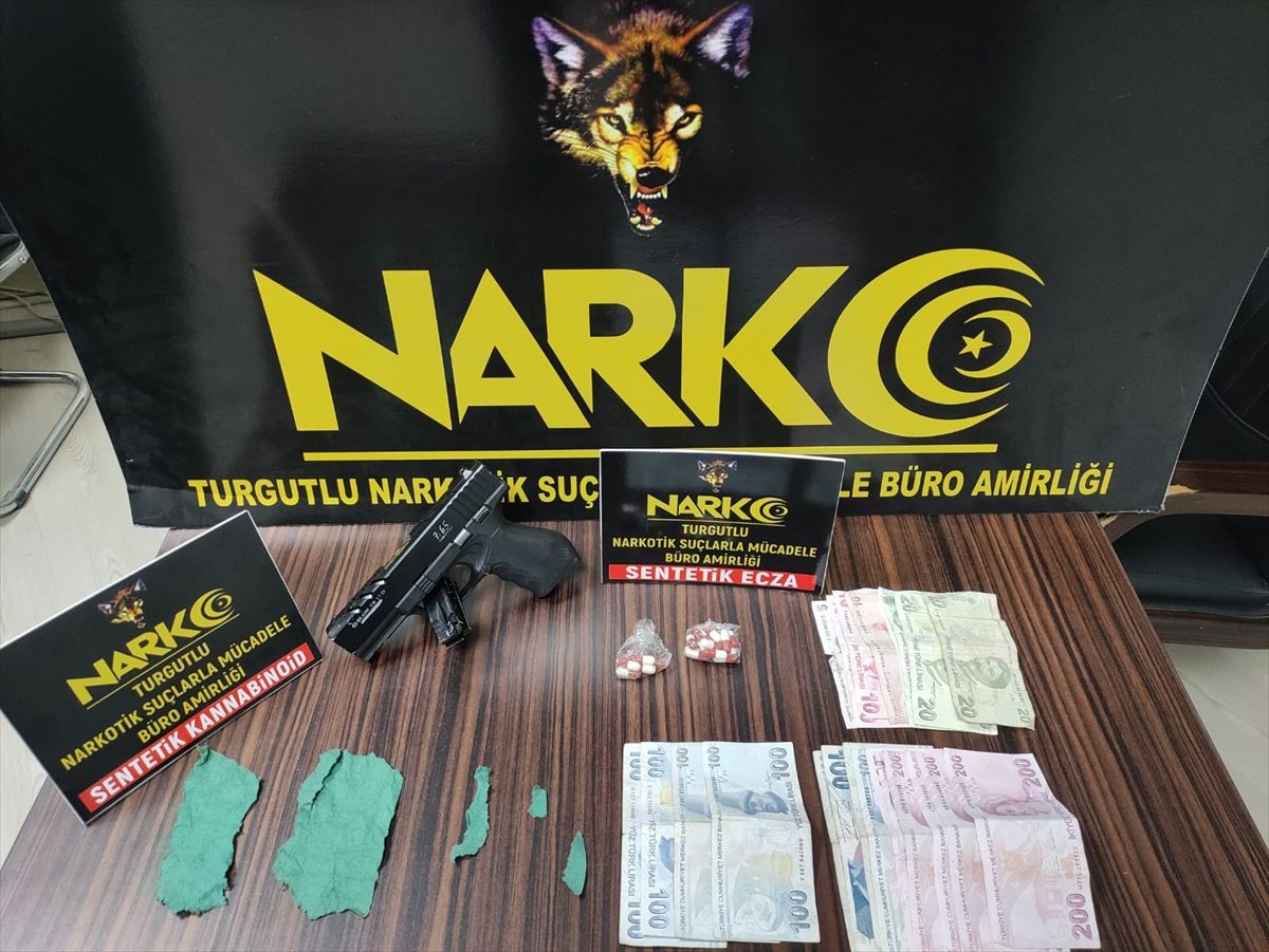 Turgutlu'da uyuşturucu operasyonunda yakalanan 3 şüpheli tutuklandı