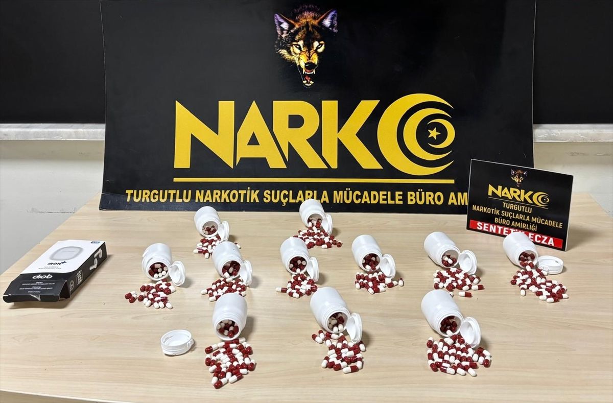 Turgutlu'da uyuşturucu operasyonunda yakalanan 2 şüpheli tutuklandı