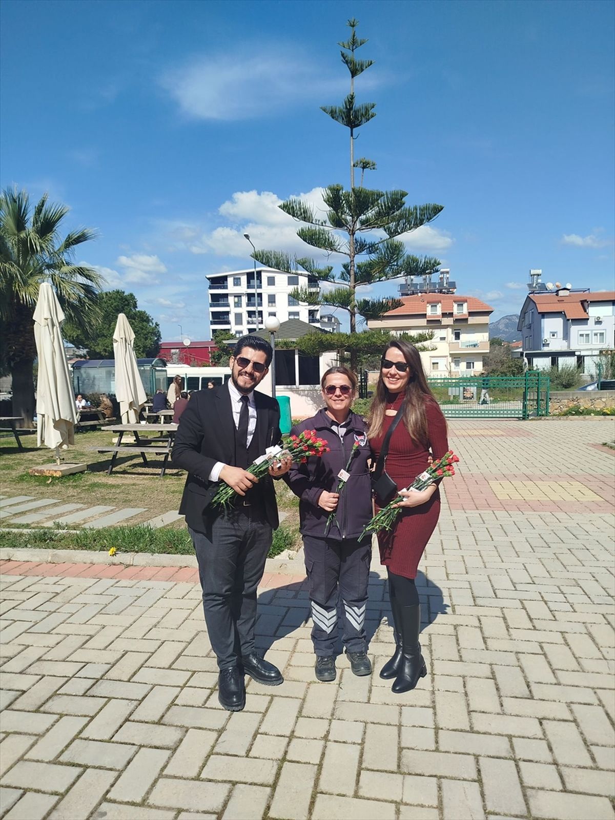 Türk Eğitim-Sen Antalya Şubesi 'Kadınlar Günü'nü kutladı
