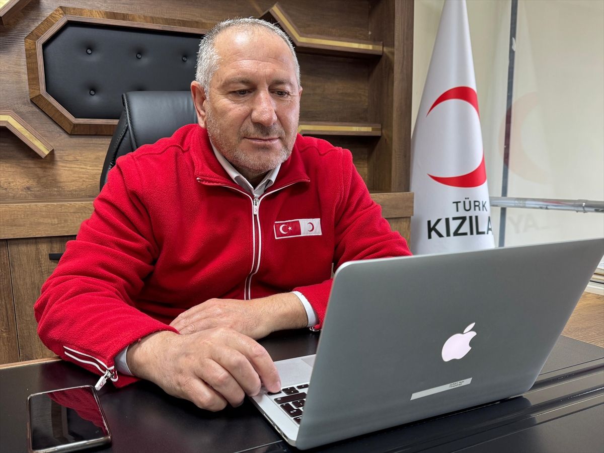 Türk Kızılay Ardahan İl Başkanı Şentürk, AA'nın "Yılın Kareleri" oylamasına katıldı