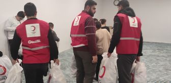 Türk Kızılay Baskil Şubesi'nden Kur'an kursu öğrencilerine kıyafet desteği