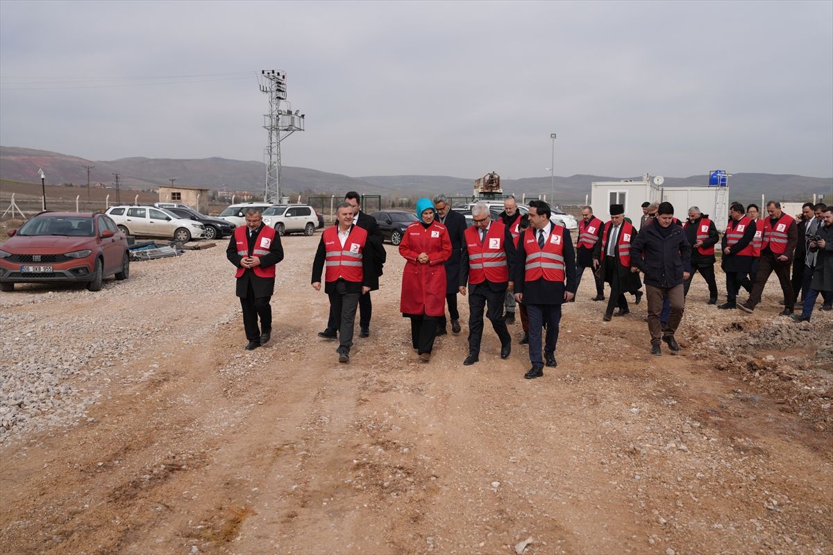 Türk Kızılay ile Güney Koreli şirketin kuracağı plazmadan ilaç üretim tesisinin temeli atıldı