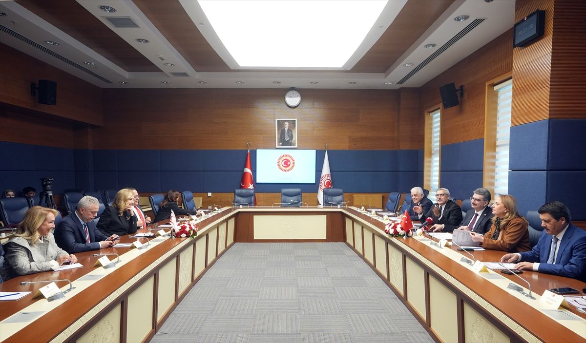 Türkiye ile KKTC'nin parlamentolar arası dostluk grupları Meclis'te bir araya geldi
