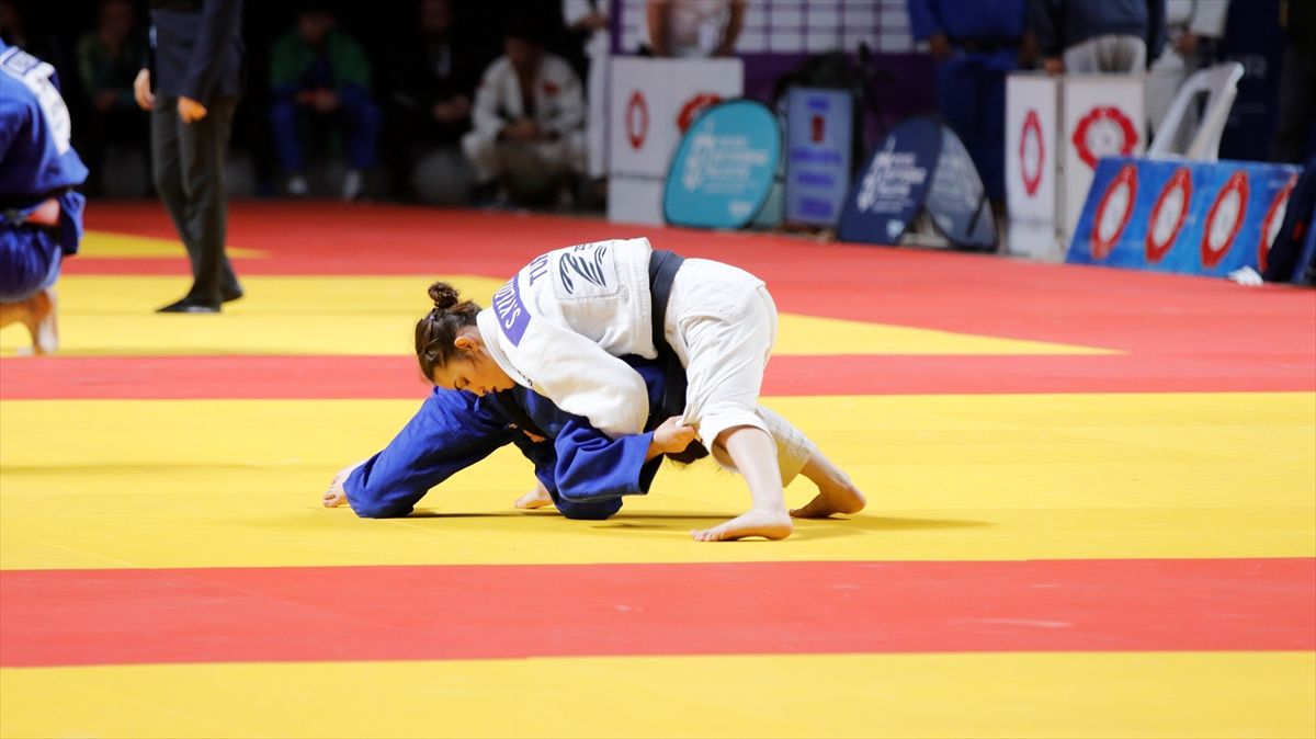 Judo Şampiyonası Kocaeli'de Başladı