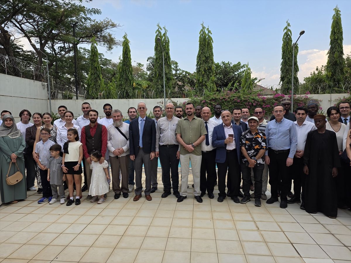 Türkiye'nin Abuja Büyükelçiliğinde bayramlaşma töreni düzenlendi