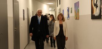 Türkiye'nin Sofya Büyükelçisi Uyanık, Bulgaristan'da liseli gençlerle bir araya geldi