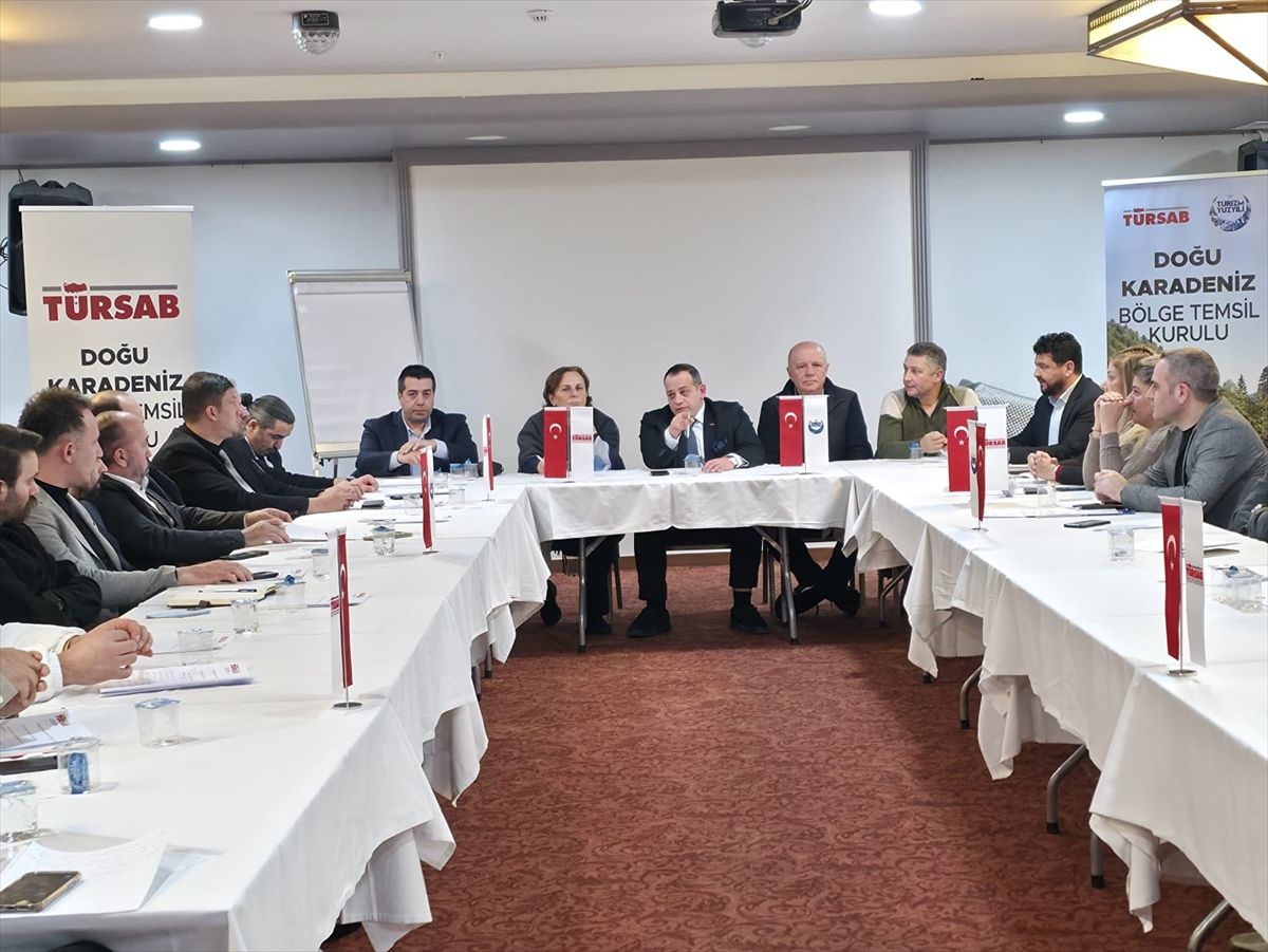 TÜRSAB Doğu Karadeniz Bölge Başkanlığı istişare toplantısı yaptı