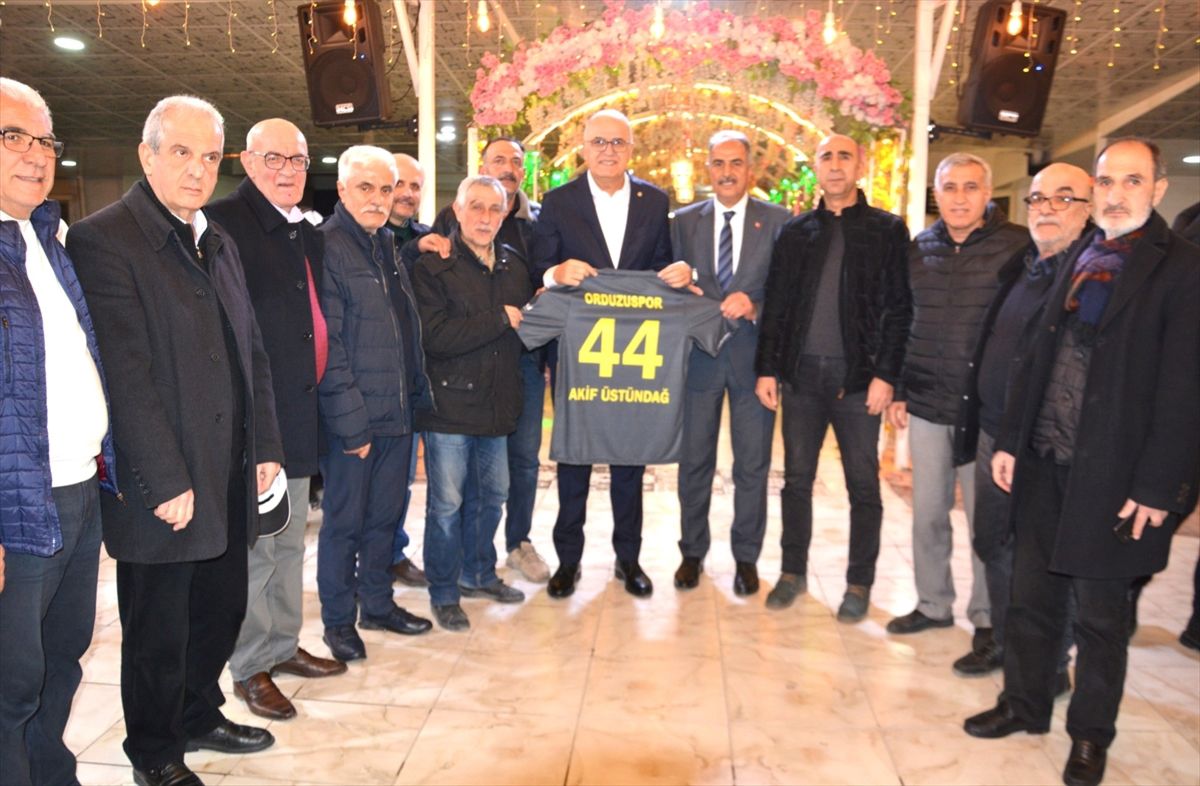 TVF Başkanı Üstündağ, Malatya'da iftar programına katıldı