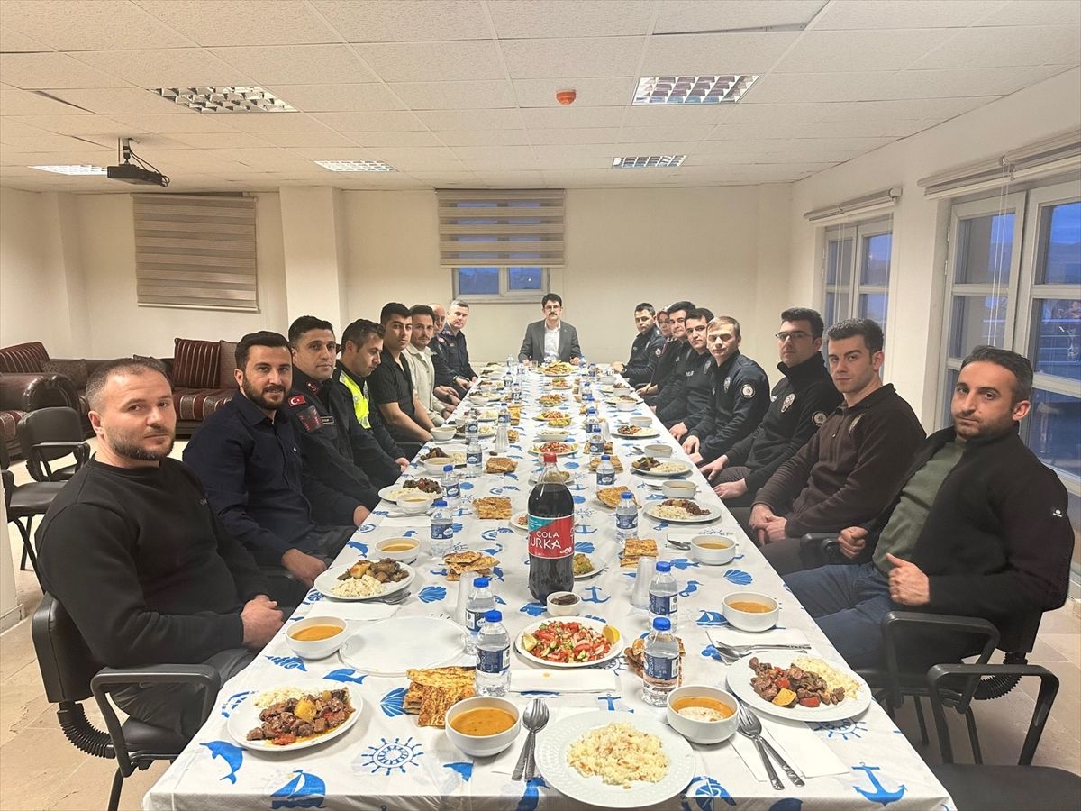 Ulaş Kaymakamı Eskimez emniyet personeliyle iftar yaptı