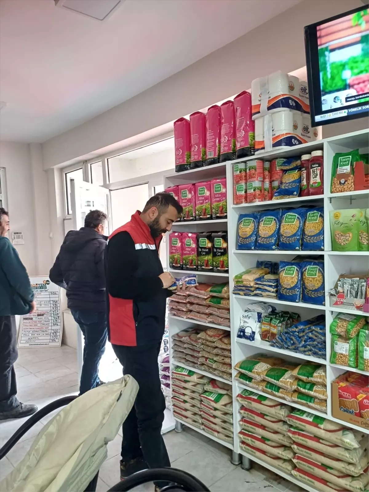 Ulaş'ta marketlerde gıda denetimi yapıldı